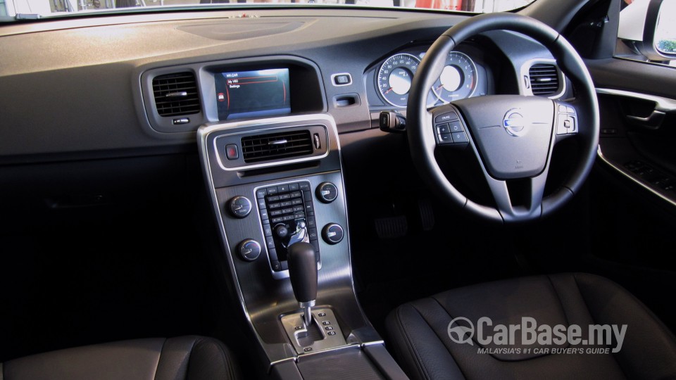 Volvo V60 Mk1 (2012) Interior