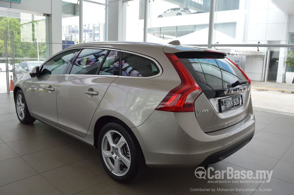 Volvo V60 Mk1 (2012) User