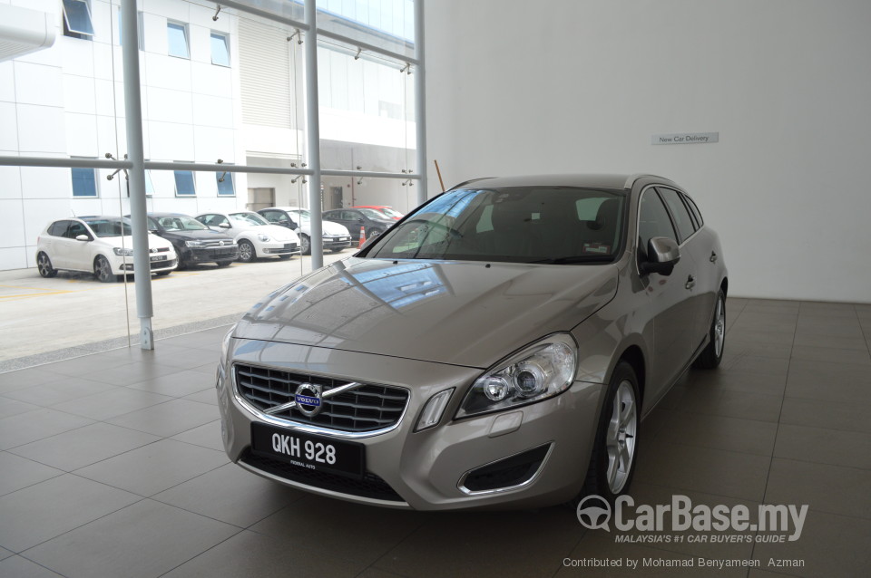 Volvo V60 Mk1 (2012) User
