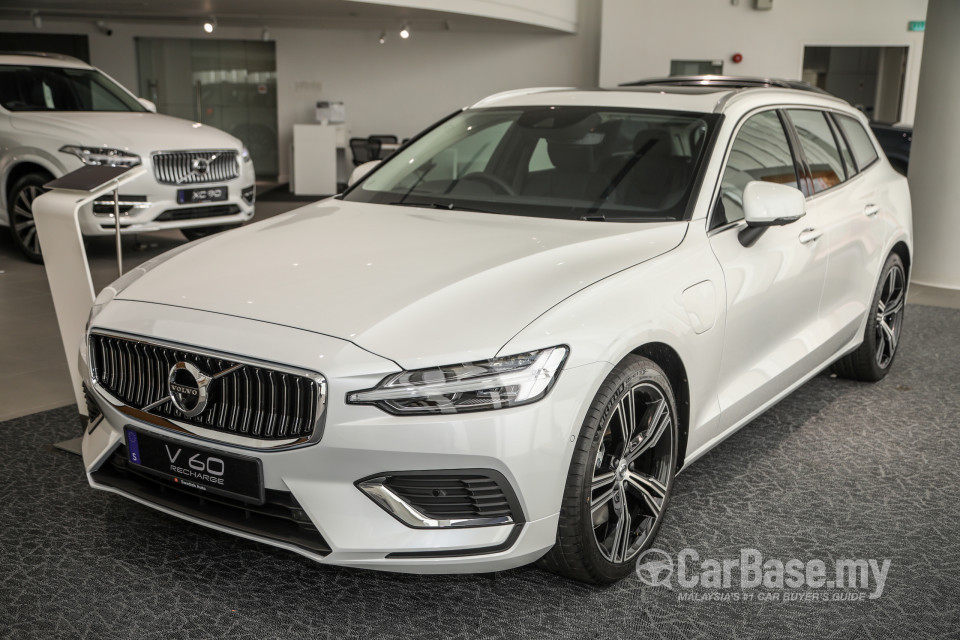 Volvo V60 Mk2 (2022) Exterior