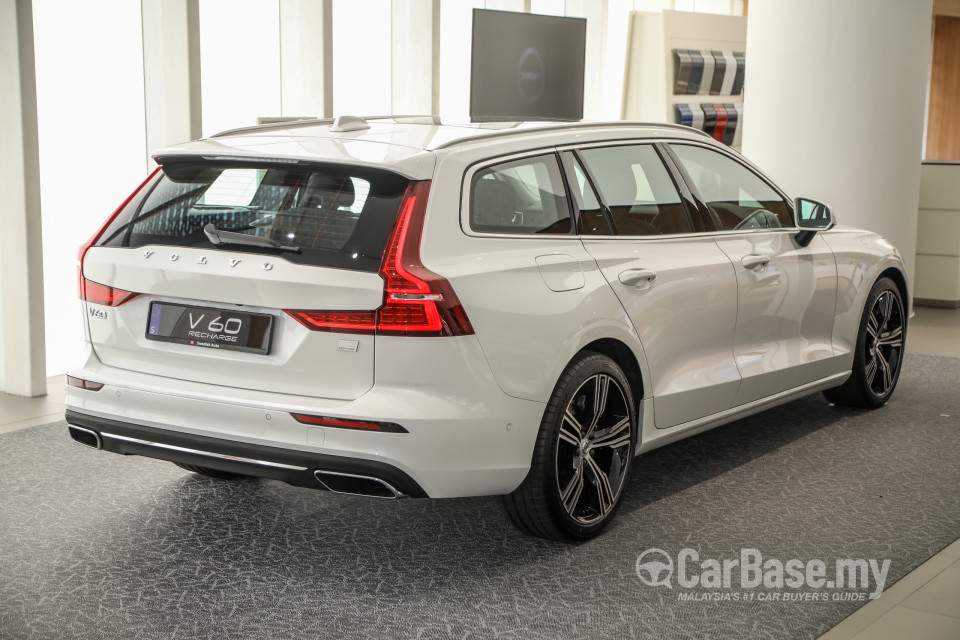 Volvo V60 Mk2 (2022) Exterior