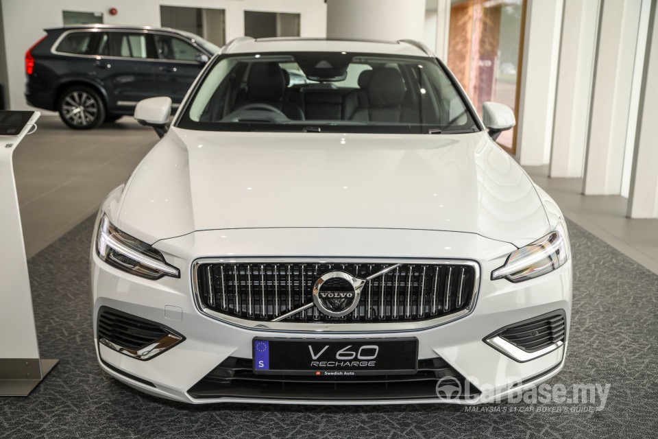 Volvo V60 Mk2 (2022) Exterior