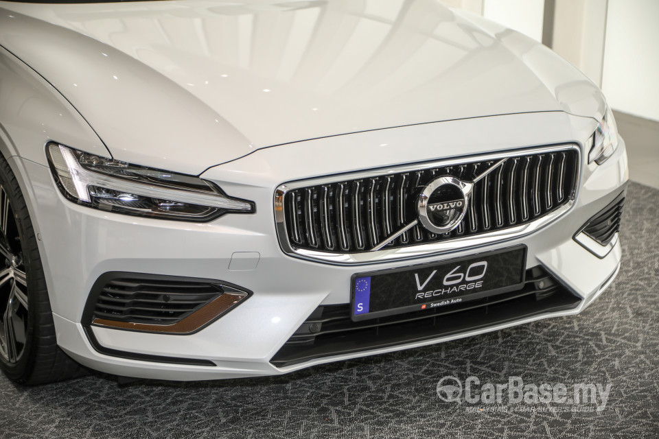 Volvo V60 Mk2 (2022) Exterior