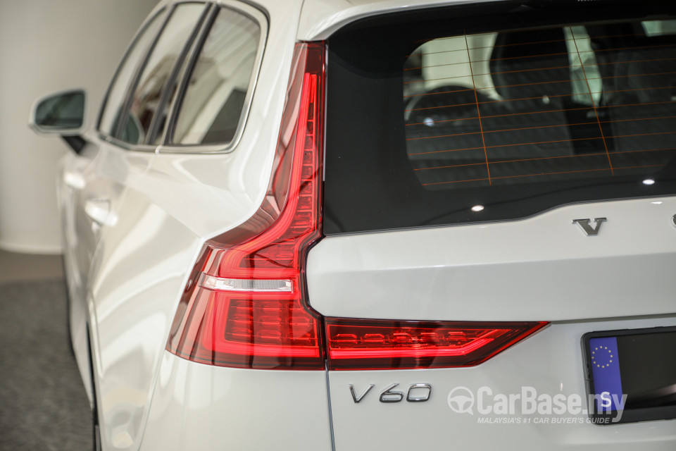 Volvo V60 Mk2 (2022) Exterior