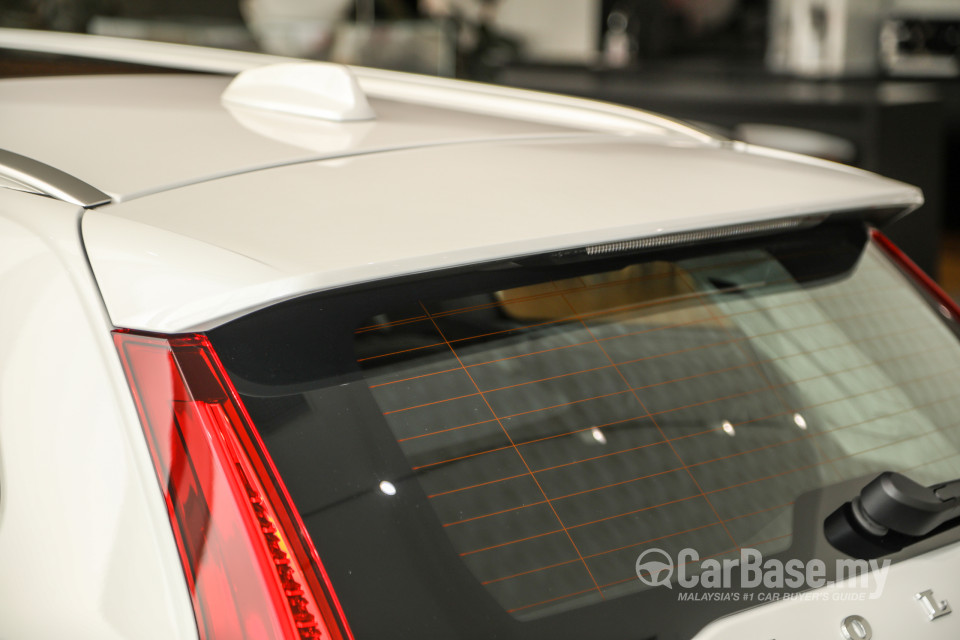 Volvo V60 Mk2 (2022) Exterior