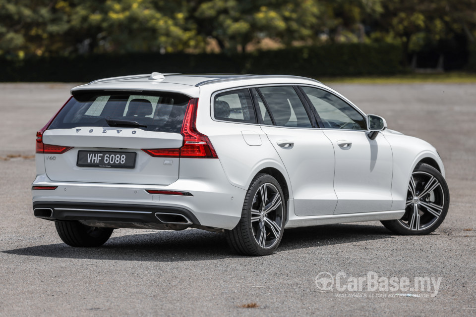 Volvo V60 Mk2 (2022) Exterior