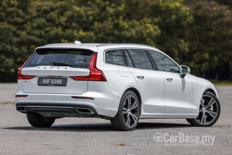 Volvo V60 Mk2 (2022) Exterior