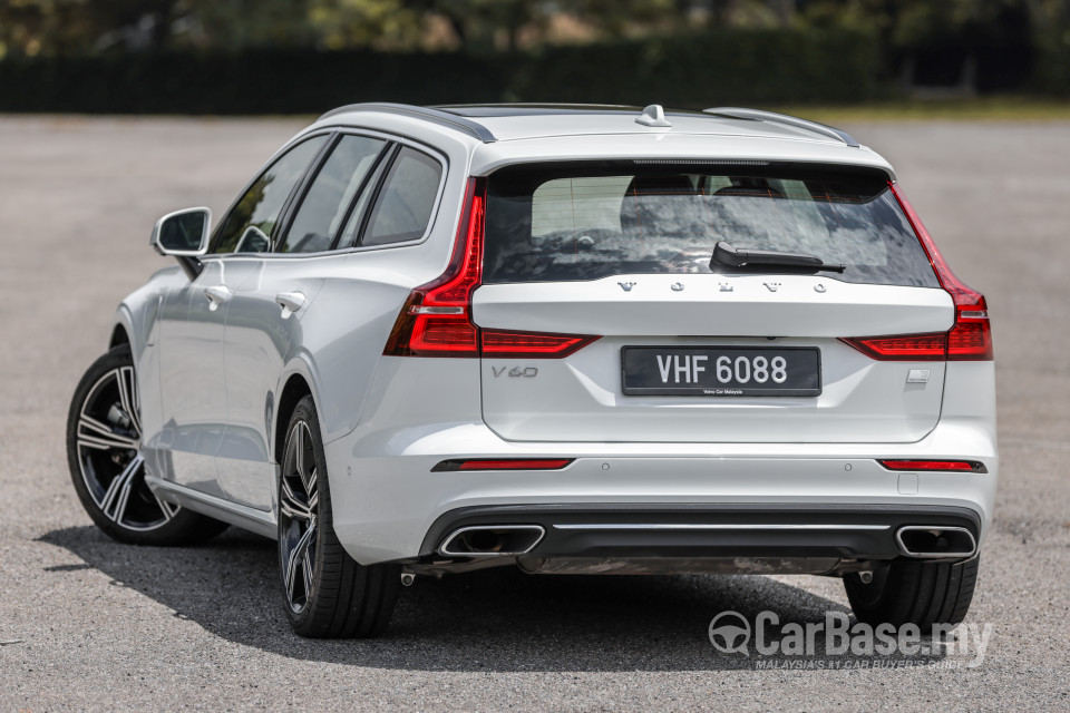 Volvo V60 Mk2 (2022) Exterior