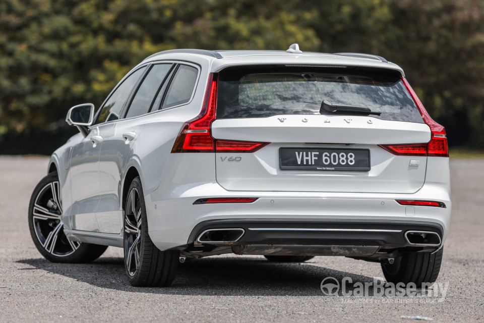 Volvo V60 Mk2 (2022) Exterior