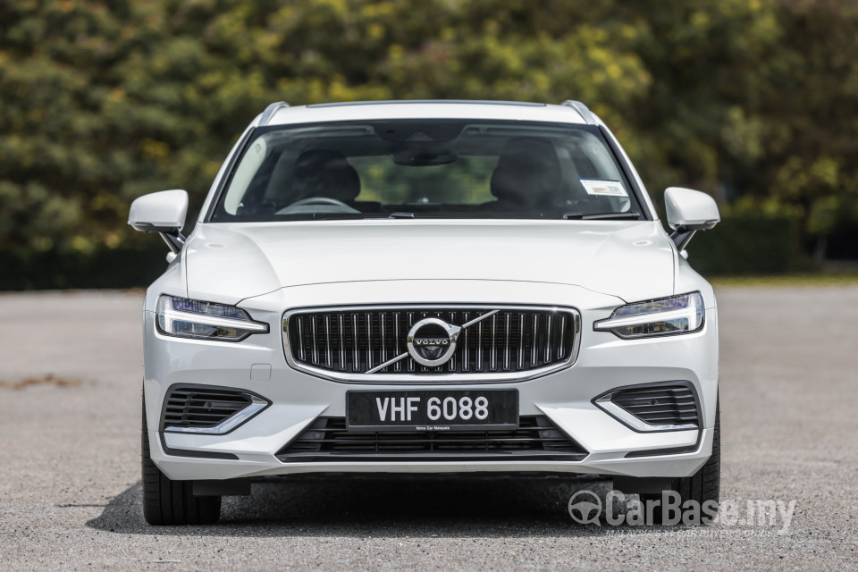 Volvo V60 Mk2 (2022) Exterior