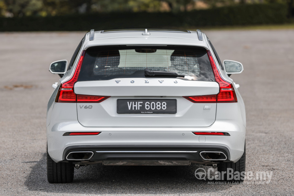Volvo V60 Mk2 (2022) Exterior