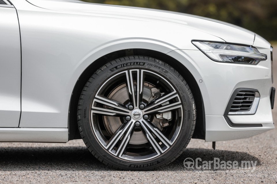 Volvo V60 Mk2 (2022) Exterior