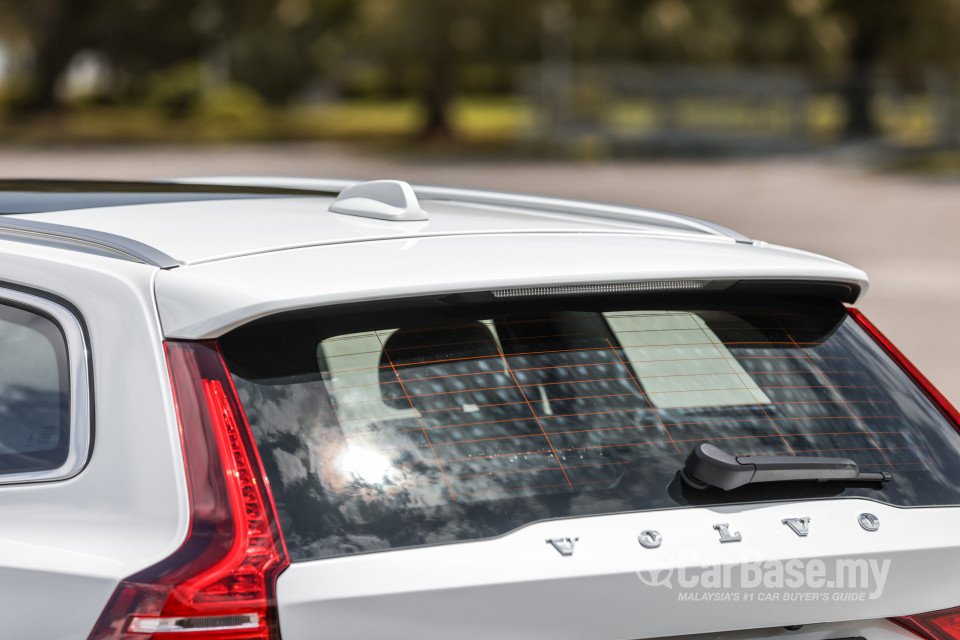 Volvo V60 Mk2 (2022) Exterior