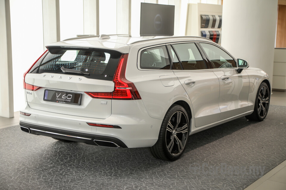Volvo V60 Mk2 (2022) Exterior