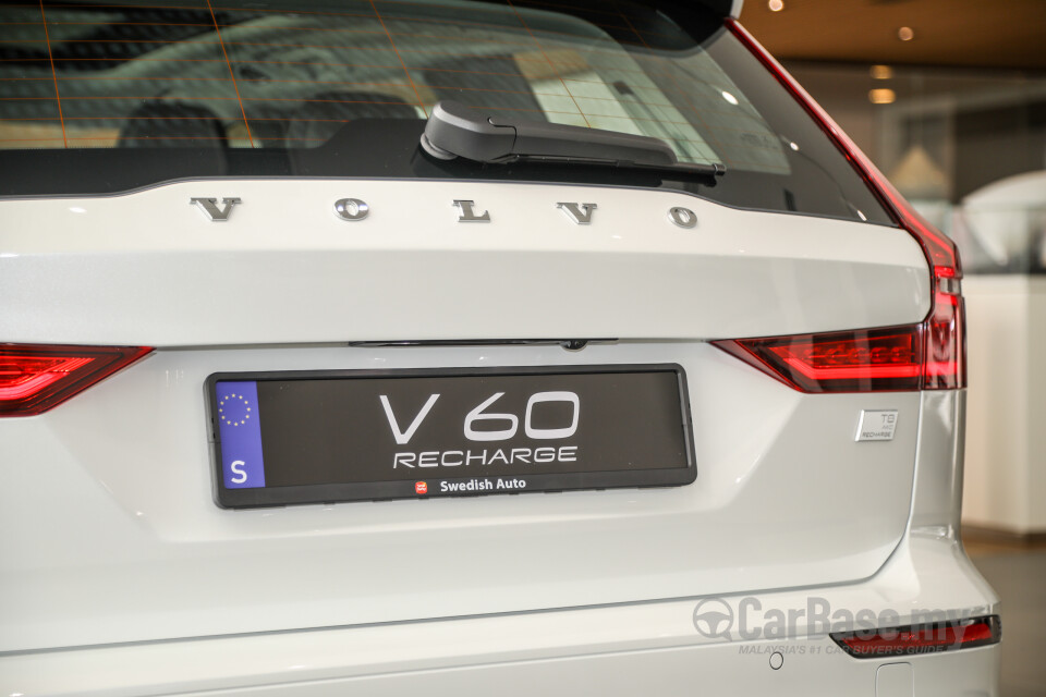 Volvo V60 Mk2 (2022) Exterior