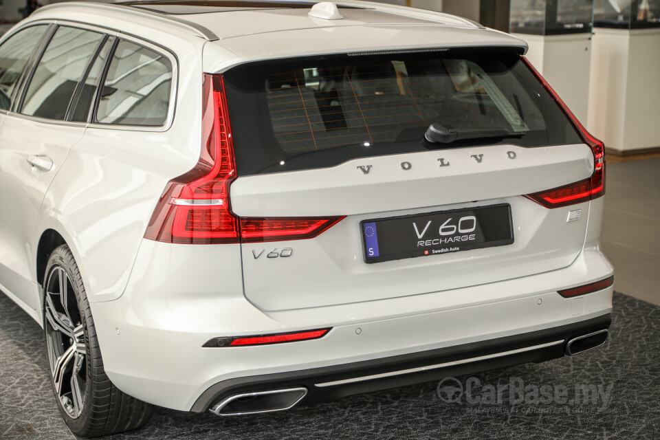 Volvo V60 Mk2 (2022) Exterior