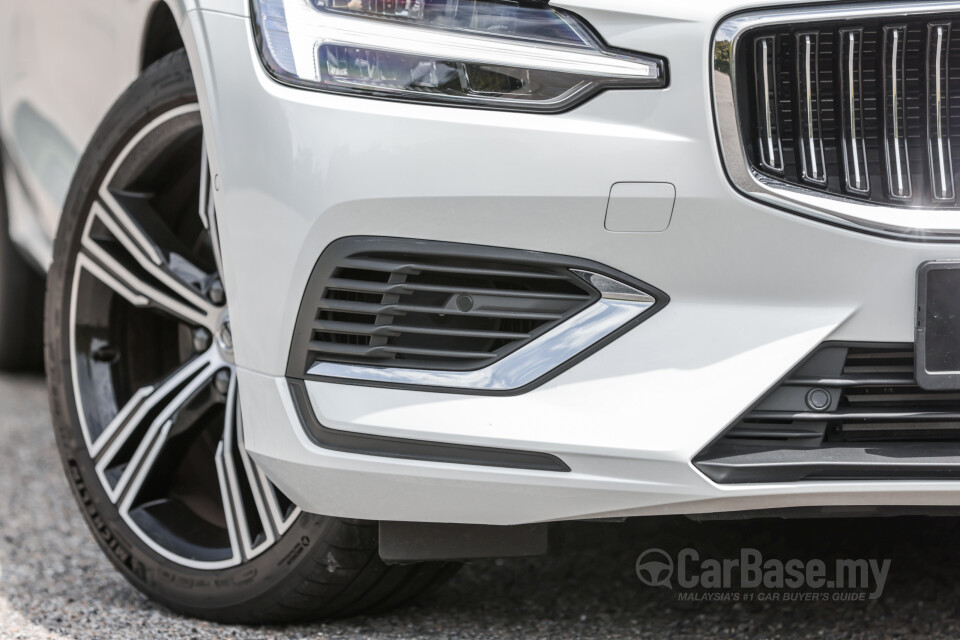 Volvo V60 Mk2 (2022) Exterior