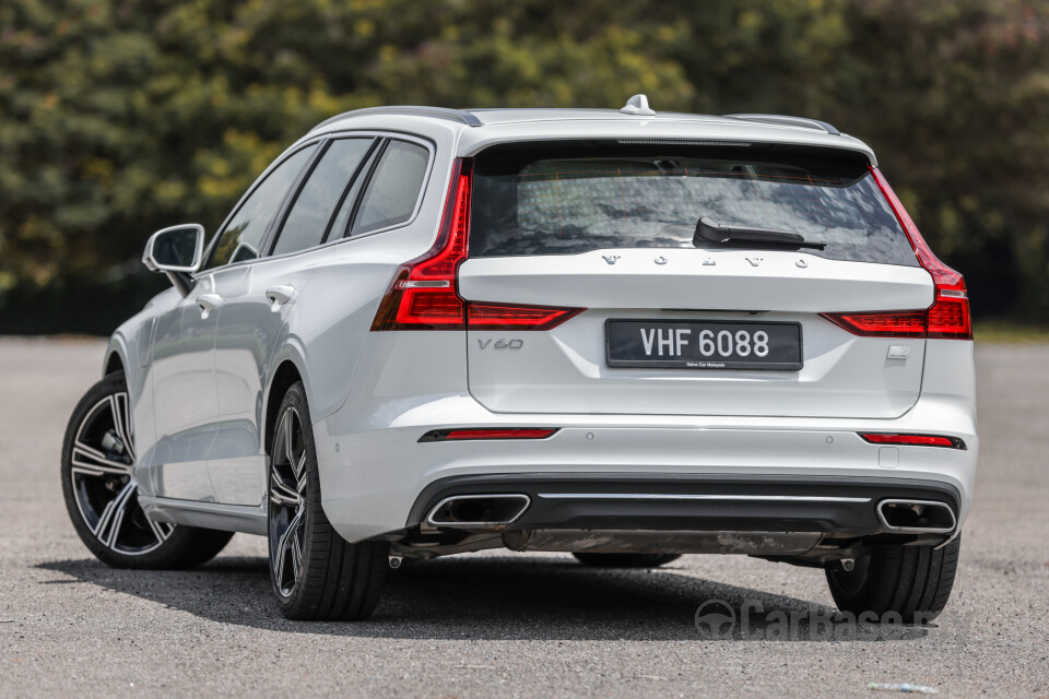 Volvo V60 Mk2 (2022) Exterior