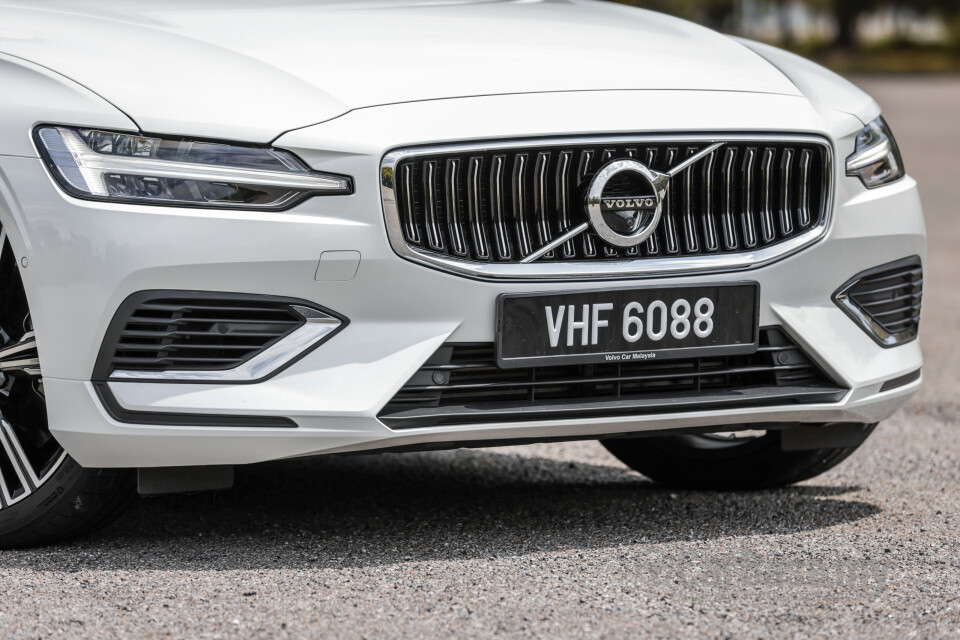 Volvo V60 Mk2 (2022) Exterior