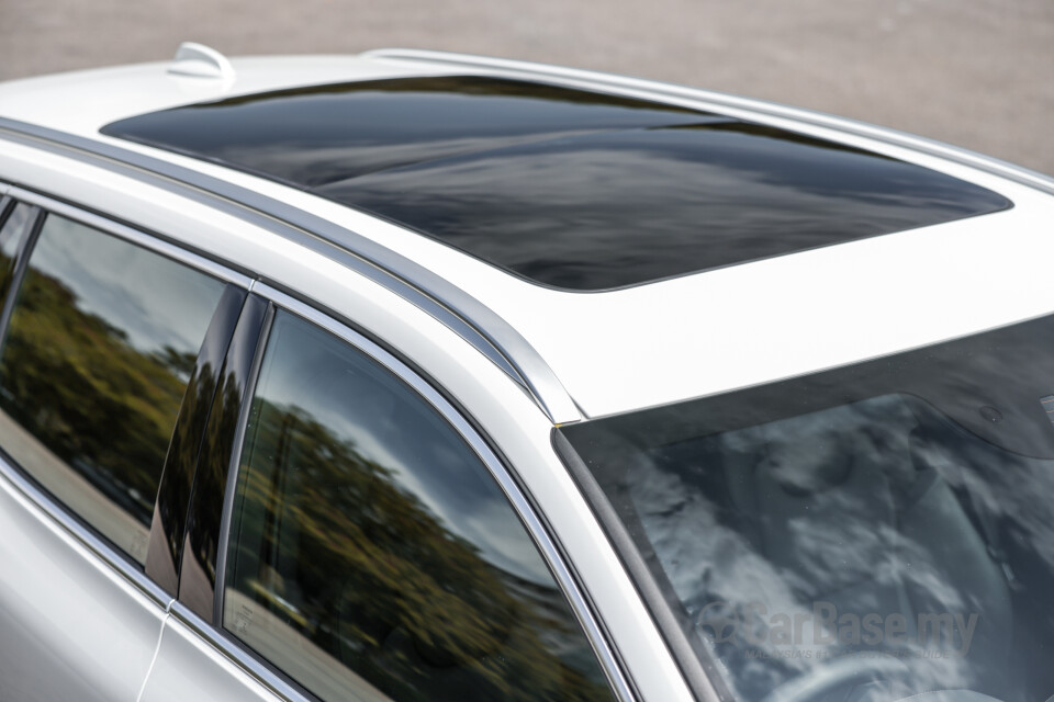 Volvo V60 Mk2 (2022) Exterior