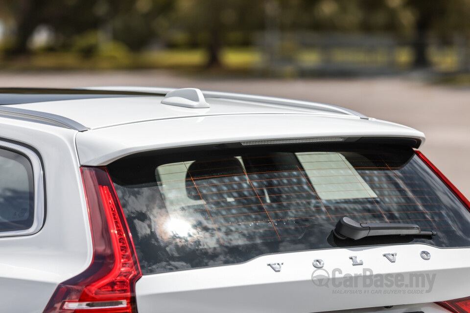 Volvo V60 Mk2 (2022) Exterior