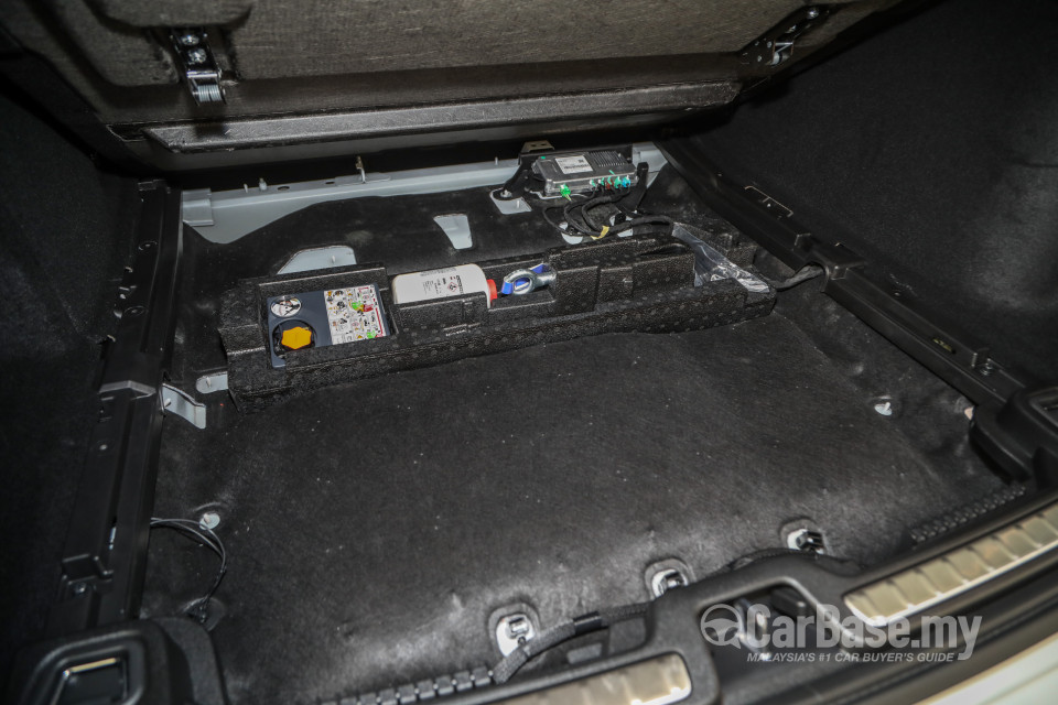 Volvo V60 Mk2 (2022) Interior
