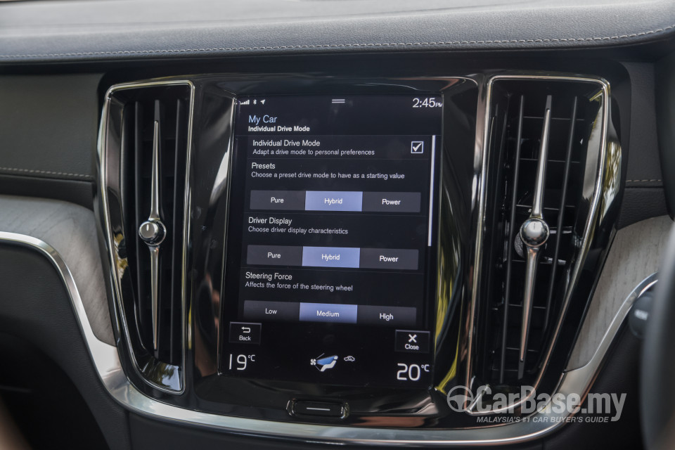 Volvo V60 Mk2 (2022) Interior