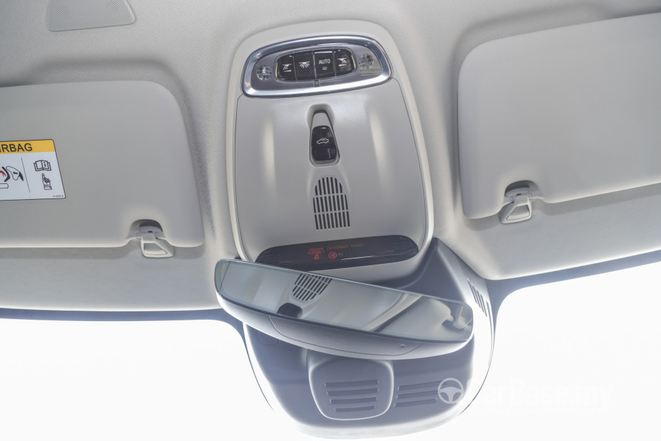 Volvo V60 Mk2 (2022) Interior