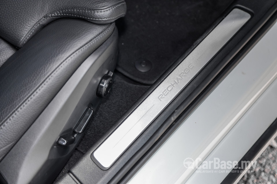 Volvo V60 Mk2 (2022) Interior