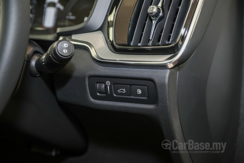 Volvo V60 Mk2 (2022) Interior