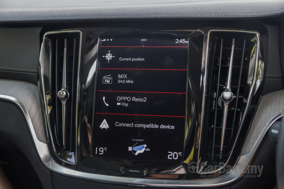 Volvo V60 Mk2 (2022) Interior