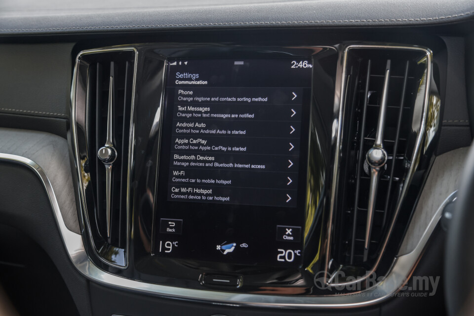 Volvo V60 Mk2 (2022) Interior