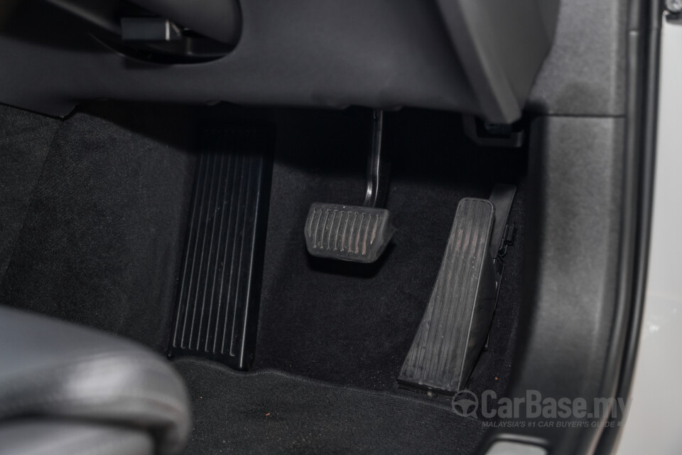 Volvo V60 Mk2 (2022) Interior