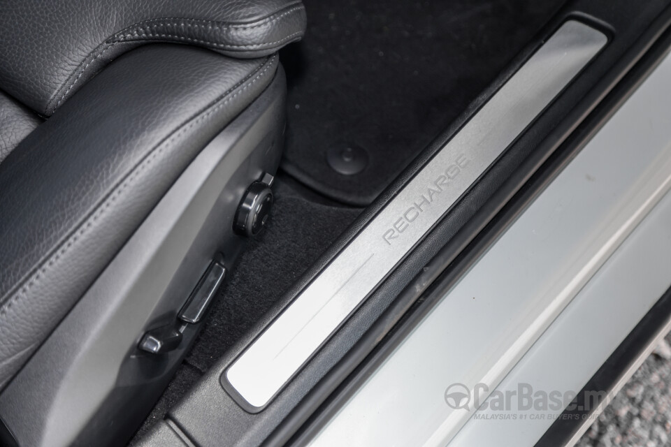 Volvo V60 Mk2 (2022) Interior