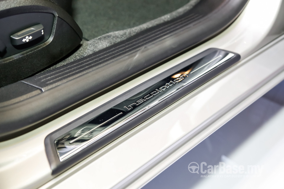 Volvo V40 Mk1 Facelift (2017) Interior