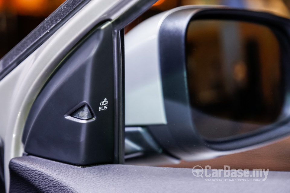 Volvo V40 Mk1 Facelift (2017) Interior
