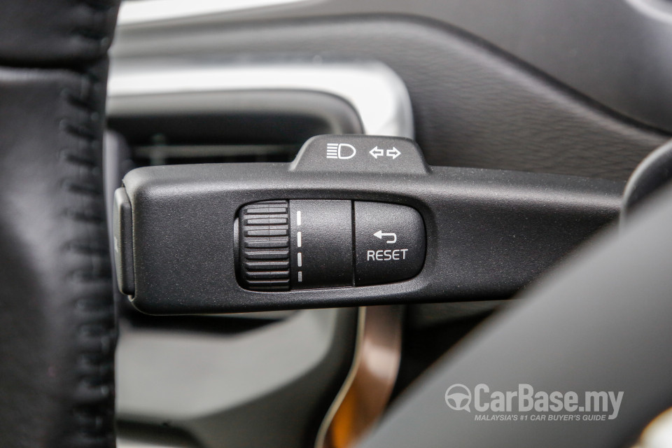 Volvo V40 Mk1 Facelift (2017) Interior