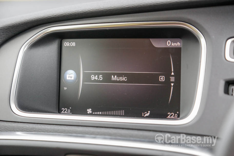 Volvo V40 Mk1 Facelift (2017) Interior