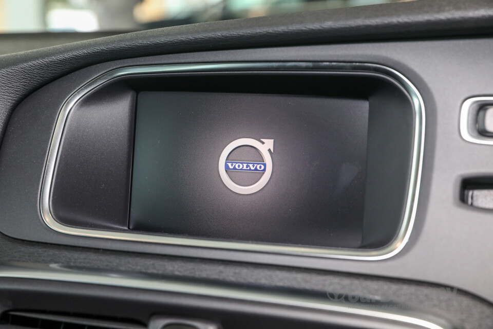 Chevrolet Cruze J300 (2012) Interior