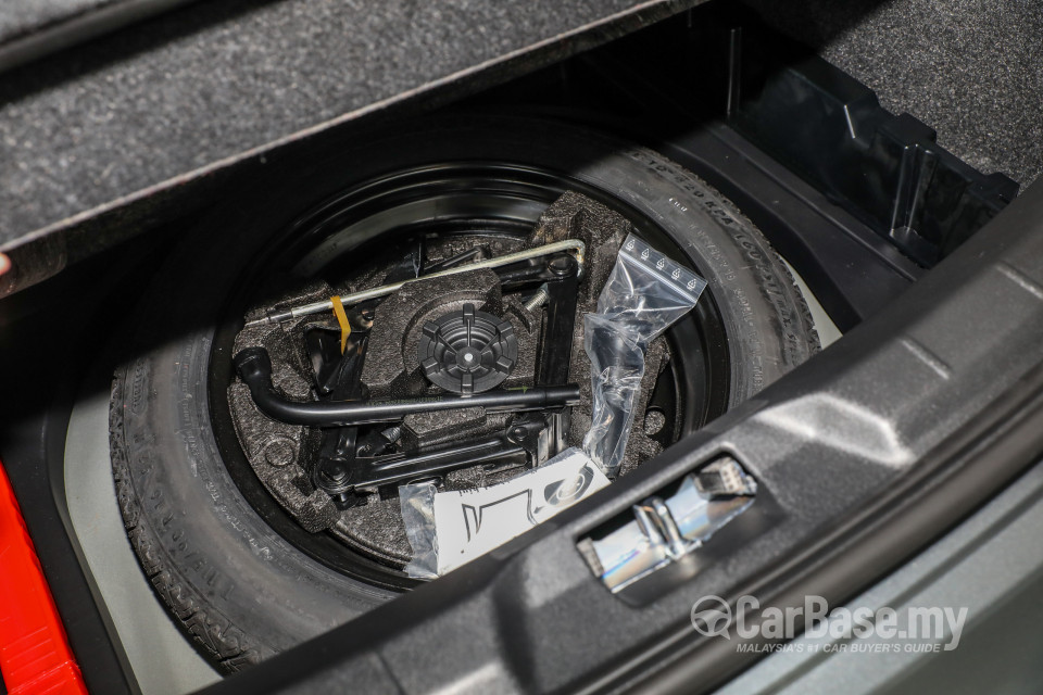Volvo V40 Mk1 Facelift (2017) Interior