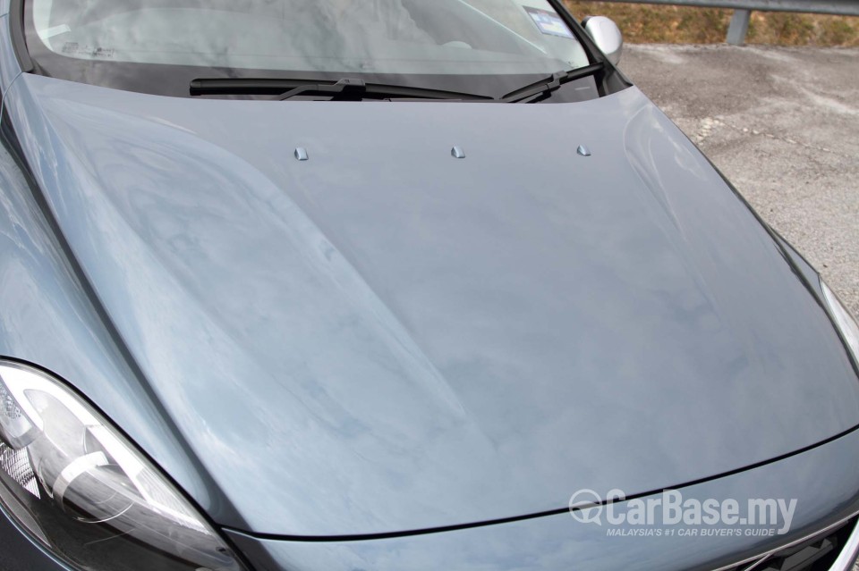 Volvo V40 Mk1 (2013) Exterior