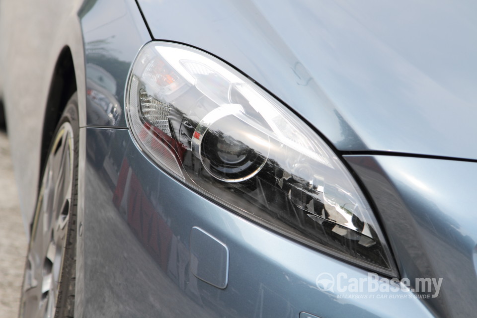 Volvo V40 Mk1 (2013) Exterior