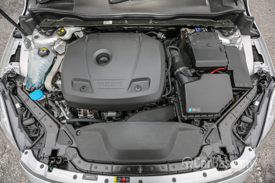 Volvo V40 Mk1 (2013) Exterior