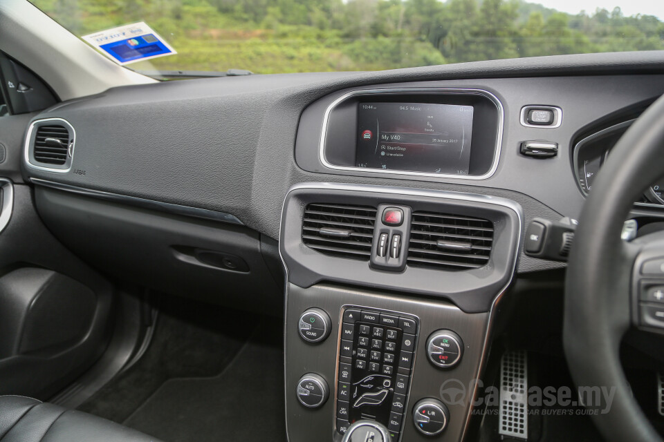 Nissan Navara D23 (2015) Interior