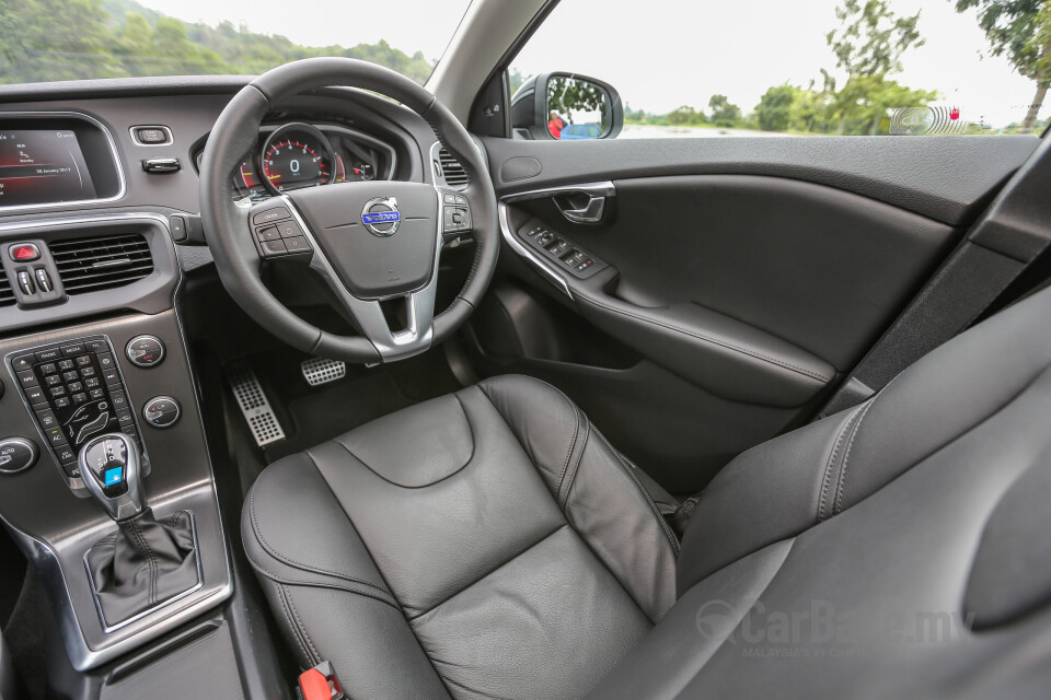 Nissan Navara D23 Facelift (2021) Interior