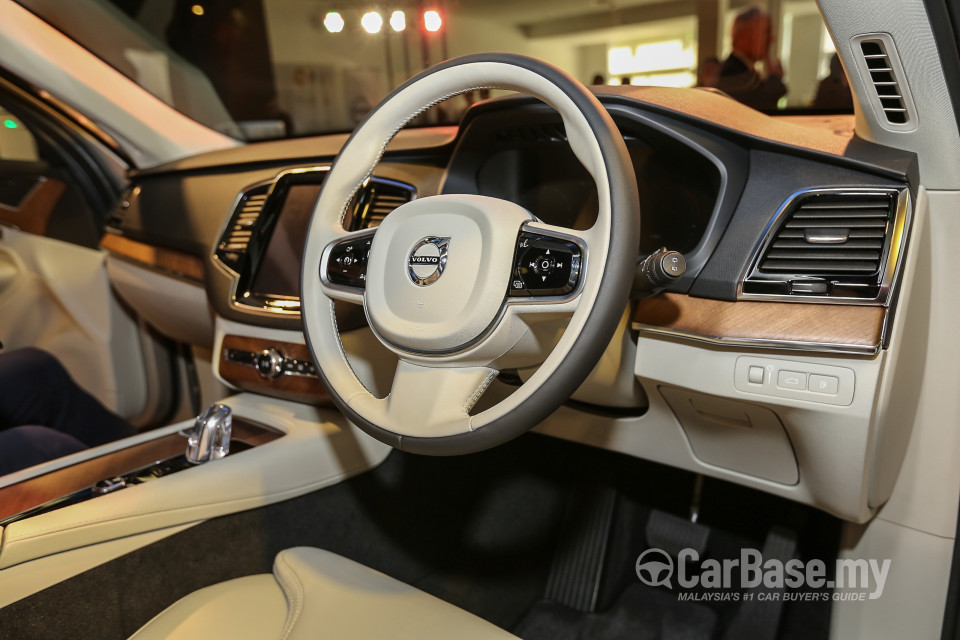 Volvo XC90 Mk2 (2015) Interior