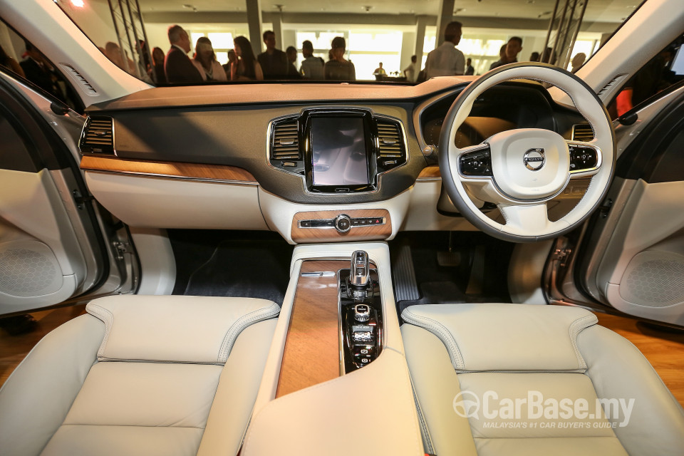 Volvo XC90 Mk2 (2015) Interior