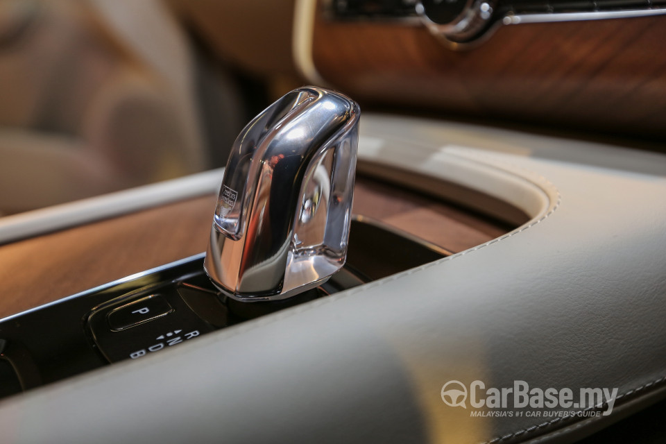 Volvo XC90 Mk2 (2015) Interior
