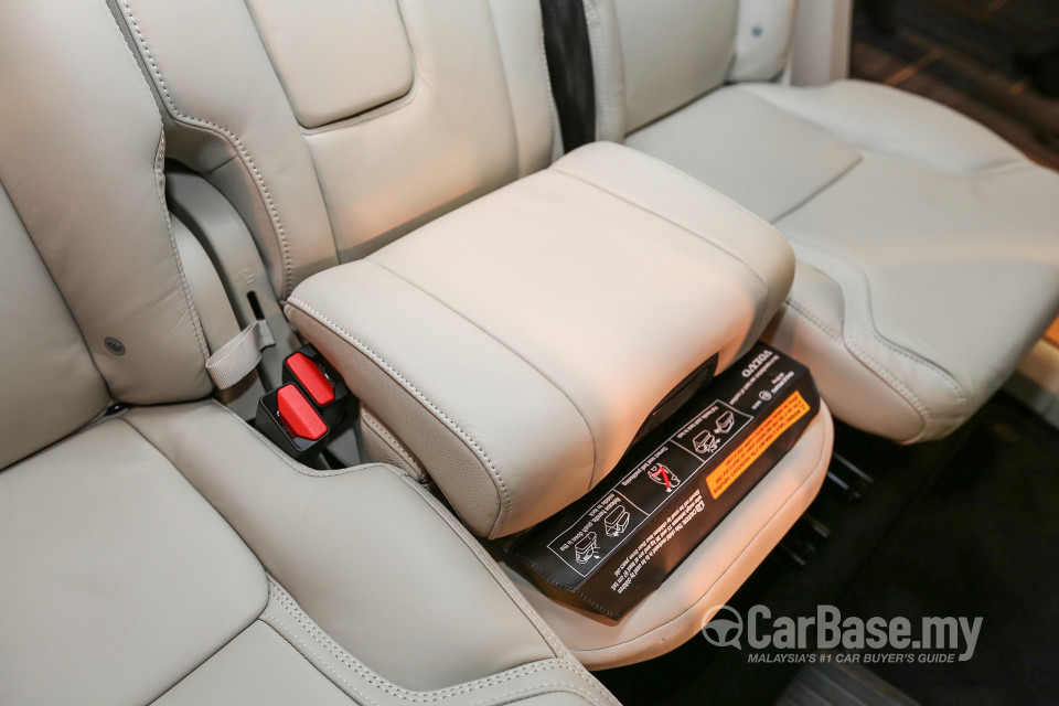 Volvo XC90 Mk2 (2015) Interior