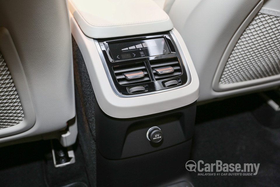 Volvo XC90 Mk2 (2015) Interior